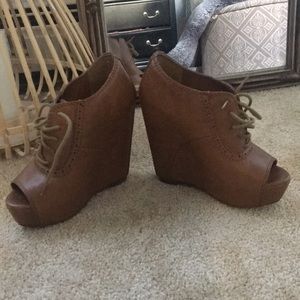 Steve Madden peep toe booties